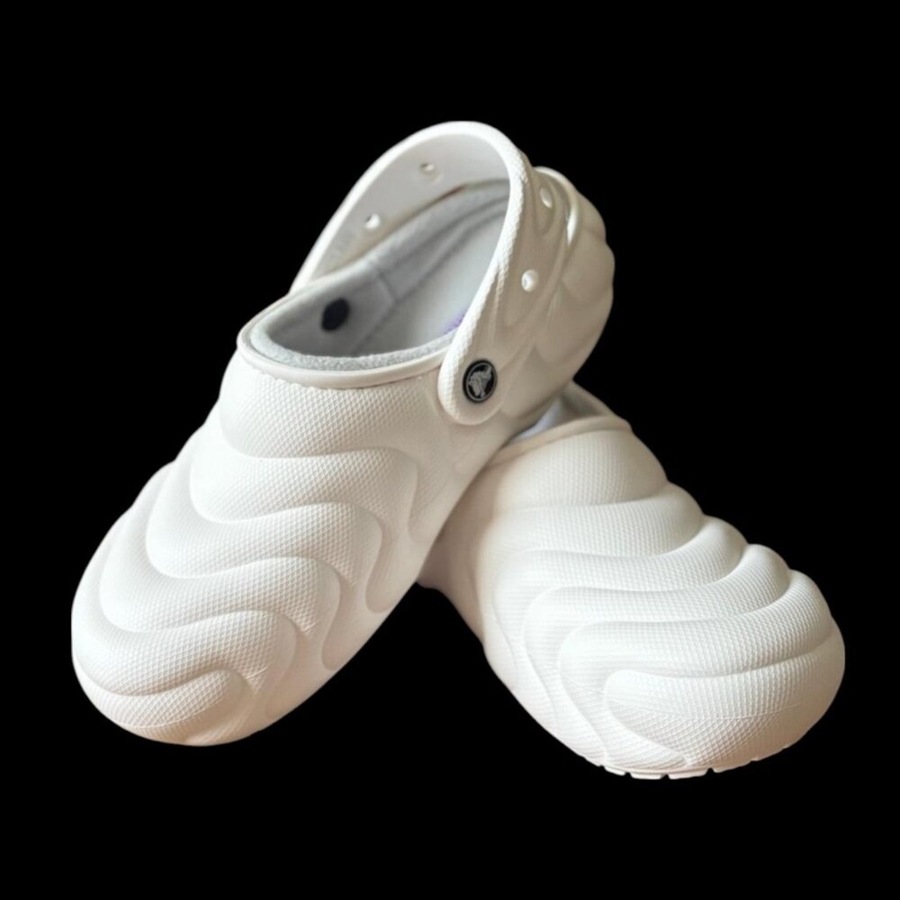 Crocs for Women Men Classic Lined Overpuff Clogs White Fuzzy Warm Slippers